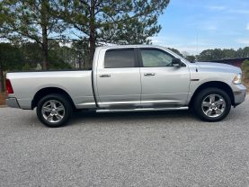 2016 RAM 1500 CREW CAB