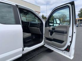 2019 FORD F350 SUPER DUTY SUPER CAB 8FT READING ENCLOSED SERVICE BED TRUCK SERVICE/UTILITY TRUCKS V8, 6.2 LITER XL PICKUP 4D 8 FT - Eddies Auto Sales