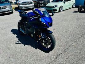 2022 YAMAHA YZF-R7 SPORTBIKES - -