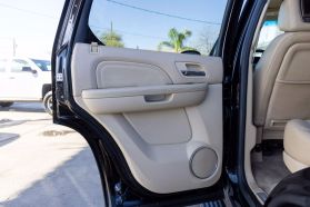 2013 CADILLAC ESCALADE SUV V8, FLEX FUEL, 6.2 LITER PREMIUM SPORT UTILITY 4D