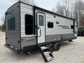 2024 COACHMEN CATALINA SUMMIT 8 RV - 231MKS at T&T Repairables - used car dealership in Spencer, Indiana.