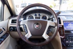 2013 CADILLAC ESCALADE SUV V8, FLEX FUEL, 6.2 LITER PREMIUM SPORT UTILITY 4D