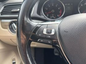 2017 VOLKSWAGEN PASSAT