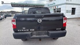 2017 Nissan Titan Xd Crew Cab S Pickup 4d 6 1/2 Ft - Image 3