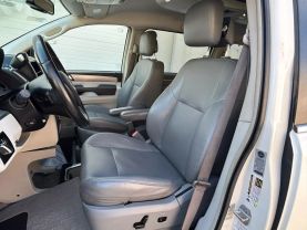 2012 VOLKSWAGEN ROUTAN PASSENGER - AUTOMATIC - Dart Auto Group