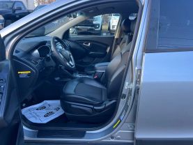 2012 HYUNDAI TUCSON SUV 4-CYL, PZEV, 2.4 LITER GLS SPORT UTILITY 4D