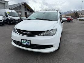 2020 CHRYSLER VOYAGER VAN V6, 3.6 LITER LX MINIVAN 4D