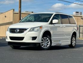 2012 VOLKSWAGEN ROUTAN PASSENGER - AUTOMATIC - Dart Auto Group