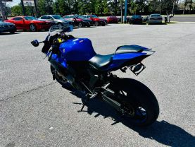 2022 YAMAHA YZF-R7 SPORTBIKES - -
