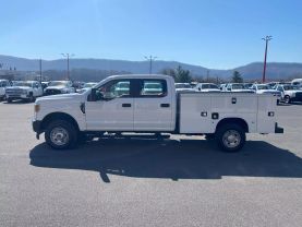 2019 FORD F350 SUPER DUTY CREW CAB 8FT KNAPHEIDE SERVICE BED TRUCK SERVICE/UTILITY TRUCKS V8, 6.2 LITER XL PICKUP 4D - Eddies Auto Sales