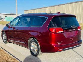 2017 CHRYSLER PACIFICA VAN V6, 3.6 LITER TOURING-L PLUS MINIVAN 4D
