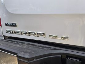 2011 GMC SIERRA 1500 CREW CAB PICKUP V8, FLEX FUEL, 5.3 LITER SLE PICKUP 4D 5 3/4 FT