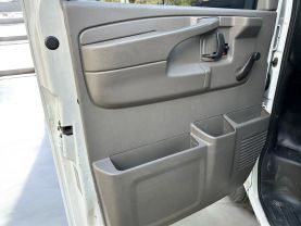 2010 CHEVROLET EXPRESS COMMERCIAL CUTAWAY CUTAWAY V8, 6.0 LITER VAN CAB-CHASSIS 2D