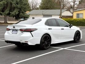 2019 TOYOTA CAMRY SEDAN SUPER WHITE AUTOMATIC - Capital City Auto