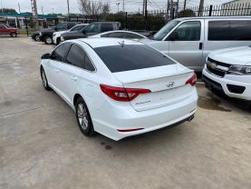 2017 HYUNDAI SONATA SEDAN 4-CYL, PZEV, 2.4 LITER SE SEDAN 4D at Motors On Wheels - used car dealership in Houston, Texas.