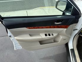2011 SUBARU OUTBACK WAGON 4-CYL, PZEV, 2.5 LITER 2.5I LIMITED WAGON 4D