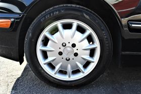 2001 MERCEDES-BENZ E-CLASS SEDAN V6, 3.2 LITER E 320 AWD SEDAN 4D