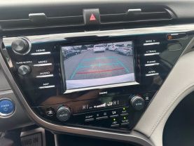 2020 Toyota Camry Hybrid Le Sedan 4d - Image 17