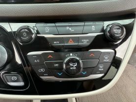 2020 CHRYSLER VOYAGER VAN V6, 3.6 LITER LX MINIVAN 4D