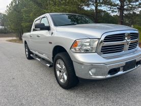 2016 RAM 1500 CREW CAB