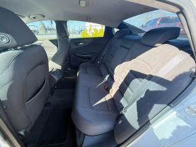2017 Chevrolet Malibu Ls Sedan 4d - Image 17