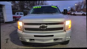 2011 Chevrolet Silverado 1500 Crew Cab Lt Pickup 4d 5 3/4 Ft - Image 5