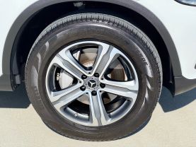2019 MERCEDES-BENZ GLC SUV 4-CYL, TURBO, 2.0 LITER GLC 300 SPORT UTILITY 4D