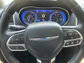 2017 CHRYSLER 300 SEDAN V6, 3.6 LITER 300C SEDAN 4D