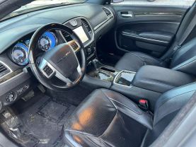 2013 CHRYSLER 300 SEDAN V8, HEMI, 5.7 LITER 300C SEDAN 4D