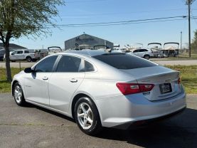 2017 Chevrolet Malibu Ls Sedan 4d - Image 4