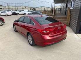 2016 HYUNDAI SONATA SEDAN 4-CYL, PZEV, 2.4 LITER SE SEDAN 4D at Motors On Wheels - used car dealership in Houston, Texas.