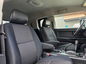 2007 TOYOTA FJ CRUISER SUV V6, 4.0 LITER SPORT UTILITY 2D