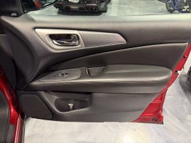 2017 NISSAN PATHFINDER SUV V6, 3.5 LITER SL SPORT UTILITY 4D