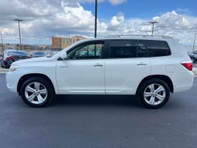 2010 TOYOTA HIGHLANDER SUV V6, 3.5 LITER LIMITED SPORT UTILITY 4D - The Auto Lot