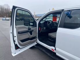 2017 FORD F350 SUPER DUTY SUPER CAB 9FT KNAPHEIDE SERVICE BED TRUCK SERVICE/UTILITY TRUCKS V8, 6.2 LITER XL 4D - Eddies Auto Sales