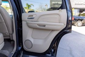2013 CADILLAC ESCALADE SUV V8, FLEX FUEL, 6.2 LITER PREMIUM SPORT UTILITY 4D