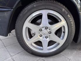 1995 MERCEDES-BENZ E500 - - SEDAN