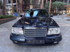 1995 MERCEDES-BENZ E500 - - SEDAN