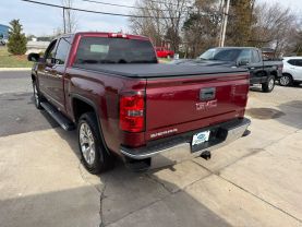 2015 GMC SIERRA 1500 CREW CAB PICKUP V8, ECOTEC3, 5.3 LITER SLT PICKUP 4D 5 3/4 FT