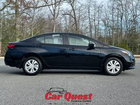 2022 Nissan Versa - Image 8