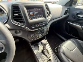 2019 JEEP CHEROKEE SUV 4-CYL, ZERO EVAP, 2.4 LITER LATITUDE PLUS SPORT UTILITY 4D