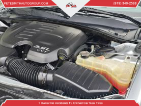 2022 Chrysler 300300s V6 Sedan 4d - Image 33