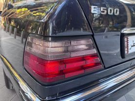 1995 MERCEDES-BENZ E500 - - SEDAN