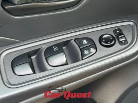 2022 Nissan Versa - Image 25