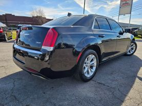 2018 CHRYSLER 300