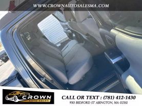 2017 TOYOTA TACOMA DOUBLE CAB PICKUP V6, 3.5 LITER SR5 PICKUP 4D 5 FT