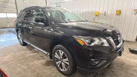 2017 Nissan Pathfinder - Image 4