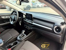 2023 Kia Forte - Image 11