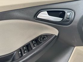 2015 FORD FOCUS SEDAN 4-CYL, FLEX FUEL, 2.0L SE SEDAN 4D