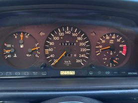 1995 MERCEDES-BENZ E500 - - SEDAN